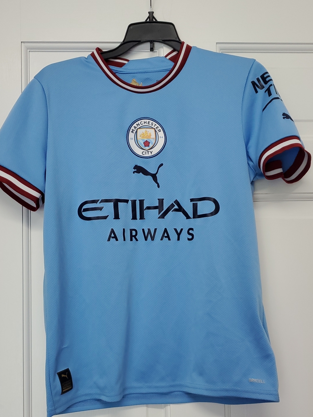Puma Manchester City Kids Light Blue Home Jersey with Maroon Trim Large